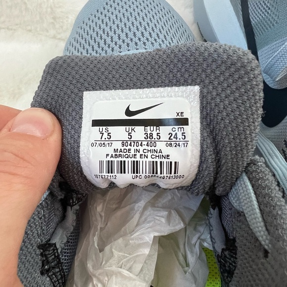 Brand new Nike Structure 21 sneakers (NWOT) - Picture 3 of 7